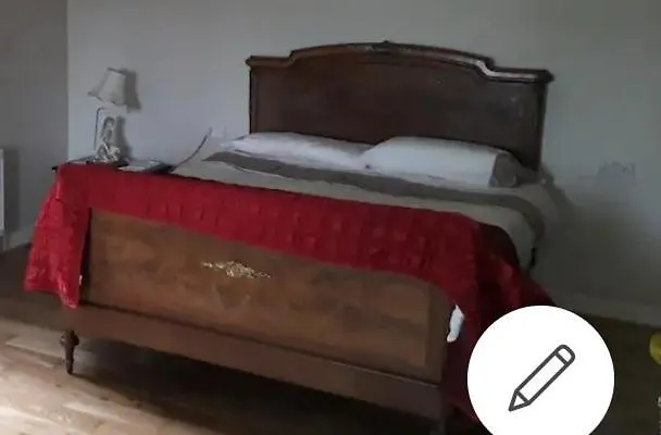 King Size Bed, Private Parking, Centrally Located-1