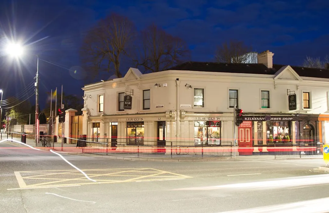 Jbs Bar & Guest Accommodation-1
